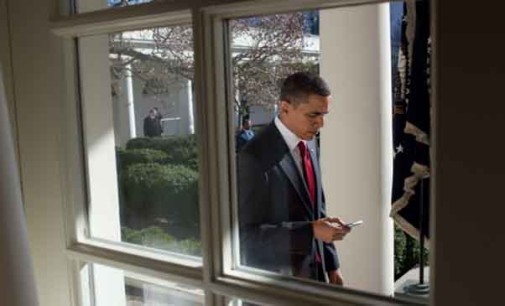 Blackberry mantiene su romance tormentoso con la Casa Blanca