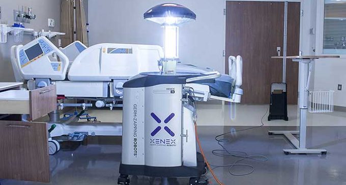 LightStrike: Robot clínico para desinfección, disponible en Ecuador